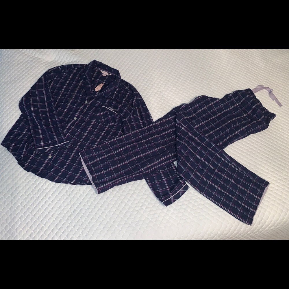 NEW!! Victoria’s Secret pajama set!